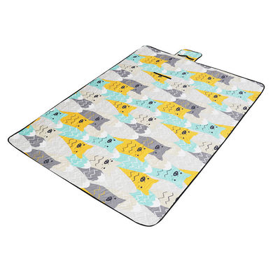 Couverture de plage pour pique-nique à l'extérieur étanche à l'eau Mat de plage de camping portable Matraces US 4/pièce