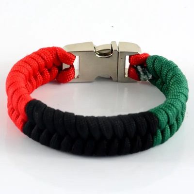 Plus de 200 couleurs Hommes faits à la main Boucle métallique Paracord Bracelet Corde de nylon Bracelet de survie