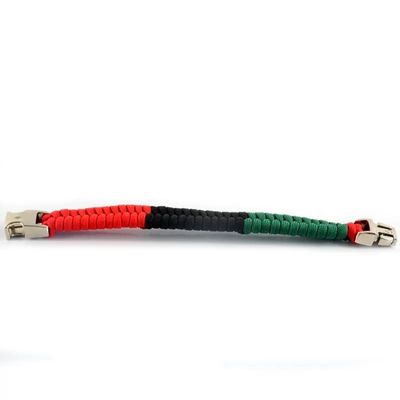 Plus de 200 couleurs Hommes faits à la main Boucle métallique Paracord Bracelet Corde de nylon Bracelet de survie
