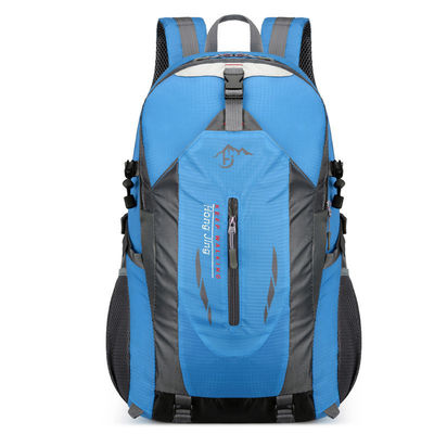 Sac à dos imperméable pour le camping de combat pour le sport en plein air Voyage de randonnée dans le style de simplicité